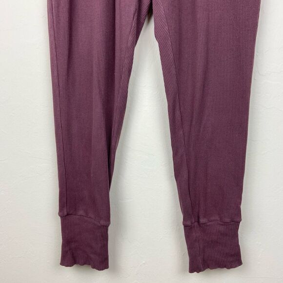 Gymshark Ribbed Studio Jogger Pants - Winter Berry - Picture 5 of 8